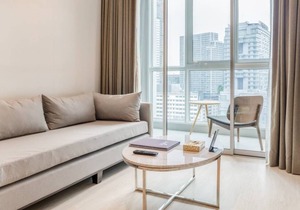 Luxurious exclusive Suite 2 BR near BTS Thonglor 家庭奢华房近通罗站 U5