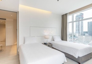 Luxurious exclusive Suite 2 BR near BTS Thonglor 家庭奢华房近通罗站 U8