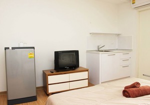 New and Modern Studio 24-5