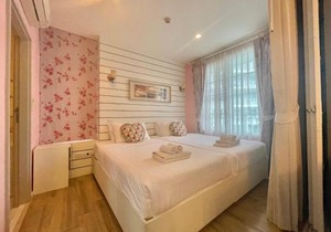 Summer Huahin Condo 2 Bedrooms Pool View Classic Room