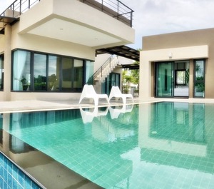 Argyle Phratamnak Pattaya 