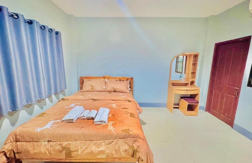 Warin Chamrap Hostel | พวงชมพูเฮ้าส์