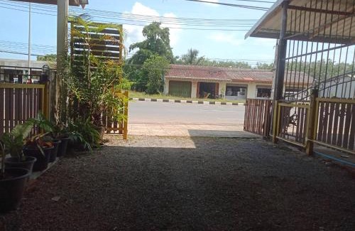 Tha Phae Hostel | มังกรเลโฮสเทล Mangkonlay Hostel