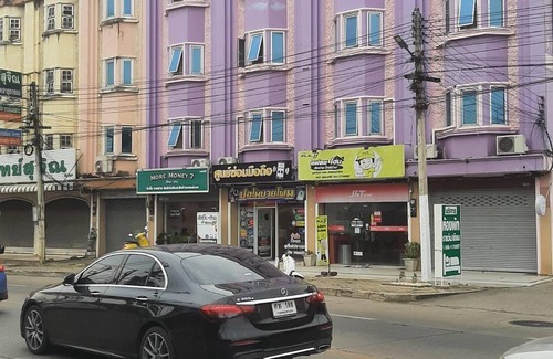 Phitsanulok Apartment | 100 m² Apartment ∙ 1 bedroom ∙ 2 guests