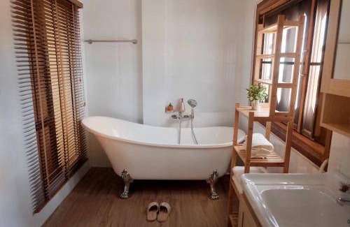 Old City Apartment | 138 m² Apartment ∙ 3 bedrooms ∙ 8 guests