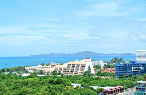 South Pattaya Apartment | 13th floor sea view studio