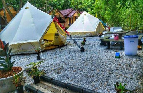 Sattahip Cabin | 140 m² Lodge ∙ 12 guests