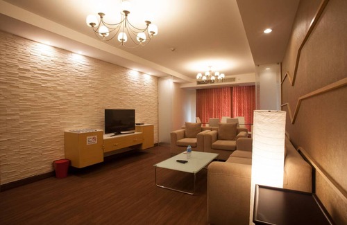 Khlong Toei Nuea Apartment | 150 m² Apartment ∙ 2 bedrooms ∙ 8 guests