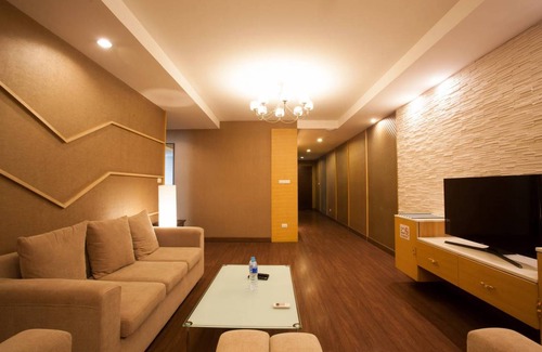 Khlong Toei Nuea Apartment | 150 m² Apartment ∙ 2 bedrooms ∙ 8 guests