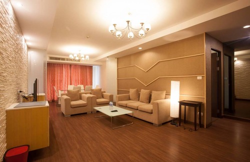Khlong Toei Nuea Apartment | 150 m² Apartment ∙ 2 bedrooms ∙ 8 guests