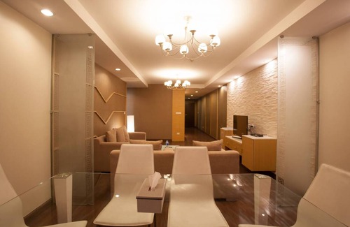 Khlong Toei Nuea Apartment | 150 m² Apartment ∙ 2 bedrooms ∙ 8 guests