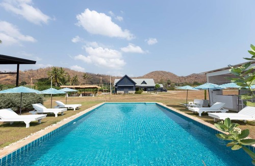 Wang Pong Hotel | 150 m² Hotel ∙ 3 bedrooms ∙ 7 guests