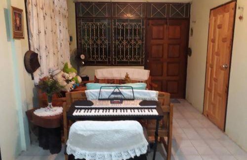 Surat Thani Bed & Breakfast | 16 m² Bed and breakfast ∙ 3 guests