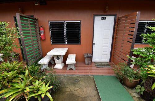 Bang Phra Bed & Breakfast | 18 m² Bed and breakfast ∙ 4 guests