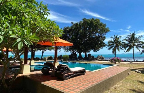 Bang Po Resort | 180 m² Resort ∙ 3 bedrooms ∙ 127 guests