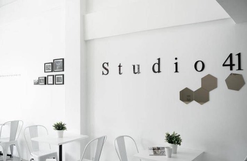Krathum Baen Hostel | 22 m² Hostel ∙ 2 guests