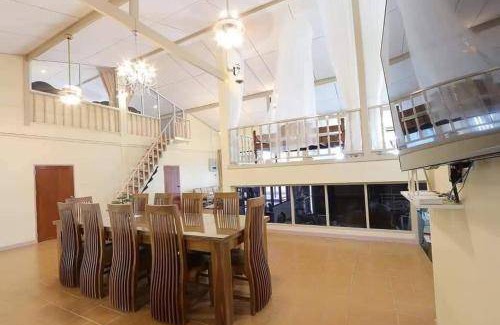Hua Hin Villa | 220 m² Villa ∙ 3 bedrooms ∙ 12 guests