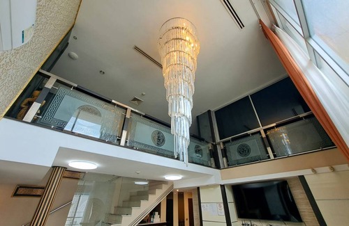 Khlong Toei Nuea Apartment | 229 m² Apartment ∙ 5 bedrooms ∙ 14 guests