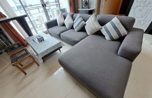 Khlong Toei Nuea Apartment | 229 m² Apartment ∙ 5 bedrooms ∙ 14 guests
