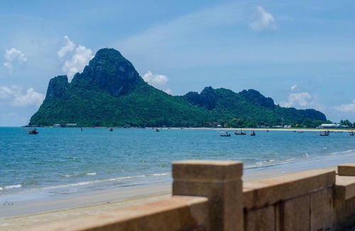 Prachuap Khiri Khan Hotel | 24 m² Hotel ∙ 2 guests