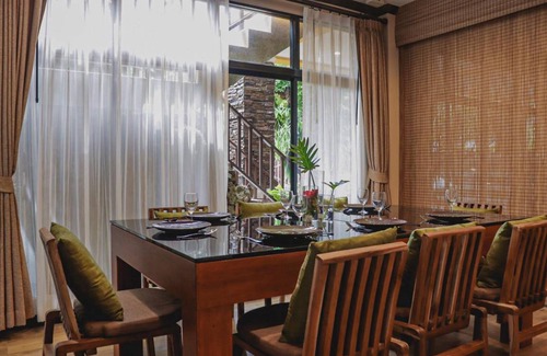 Krabi Villa | 245 m² Villa ∙ 4 bedrooms ∙ 8 guests