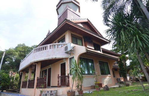 Kamphaeng Phet Resort | 25 m² Resort ∙ 5 guests