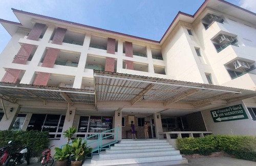 Lat Krabang Hotel | 26 m² Hotel ∙ 2 guests