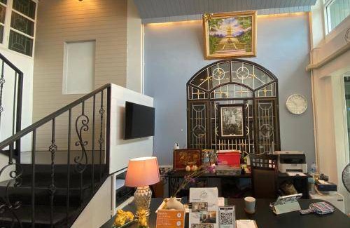 Lang Suan Hotel | 26 m² Hotel ∙ 5 guests