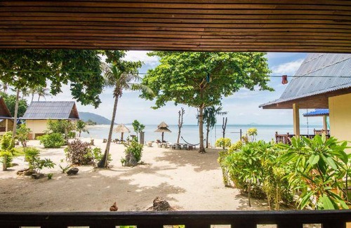 Thong Sala Hotel | 27 m² Hotel ∙ 3 guests