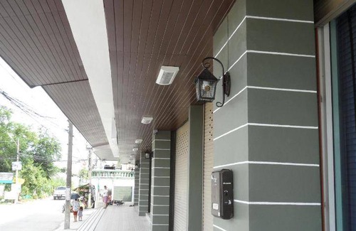 Rangsit Hotel | 28 m² Motel ∙ 2 guests