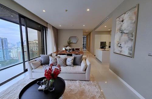 Bangkok Central Business District Apartment | 2Million Dollar Super Luxury Sleeps 6 Emporium - VITTORIO Sukhumvit 39