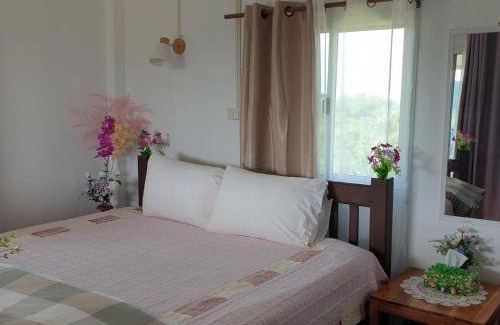 Lom Sak Bed & Breakfast | 30 m² Bed and breakfast ∙ 2 guests