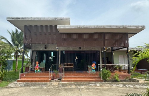 Prachuap Khiri Khan Resort | 30 m² Resort ∙ 3 guests