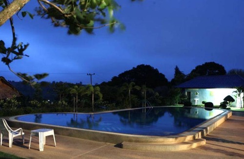 Wang Nam Khiao Resort | 30 m² Resort ∙ 8 bedrooms ∙ 25 guests