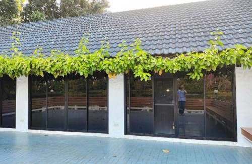 Mueang Len House | 300 m² House ∙ 1 bedroom ∙ 4 guests