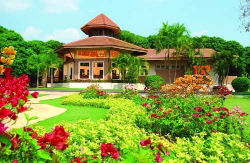 San Sai Resort | 341 m² Resort ∙ 3 bedrooms ∙ 127 guests
