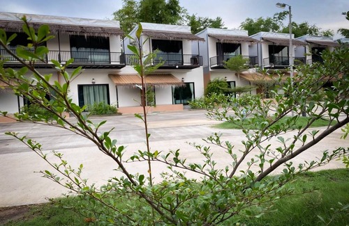 Ubon Ratchathani Bed & Breakfast | 36 m² Bed and breakfast ∙ 127 guests