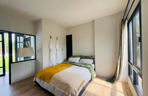 San Pa Thong Hotel | 36 m² Hotel ∙ 3 guests