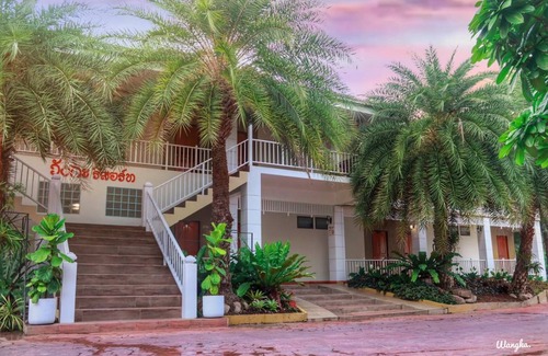 Sangkhla Buri Resort | 39 m² Resort ∙ 6 guests