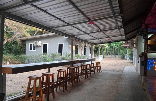 Ranong House | 40 m² Bungalow ∙ 2 guests