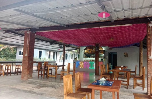 Ranong House | 40 m² Bungalow ∙ 2 guests