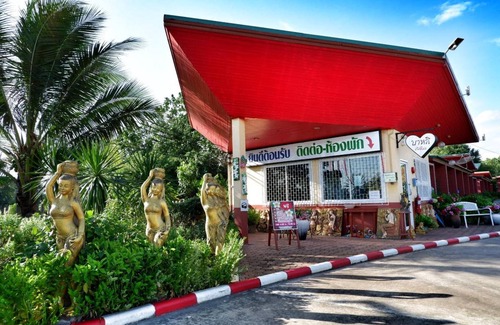 Ban Na Doem Hotel | 40 m² Hotel ∙ 3 guests