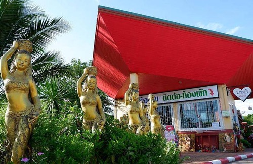 Ban Na Doem Hotel | 40 m² Hotel ∙ 3 guests