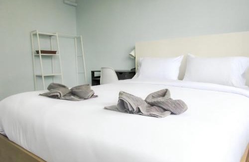 Khlong Tan Nuea Hostel | 420 Hostel - Ekkamai Buds & Beds