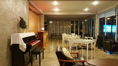 Phitsanulok Hotel | 45 m² Hotel ∙ 4 guests