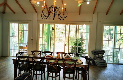 Khanong Phra Villa | 450 m² Villa ∙ 3 bedrooms ∙ 7 guests