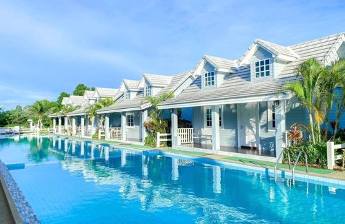 Phetchaburi Resort | 49 m² Resort ∙ 5 guests