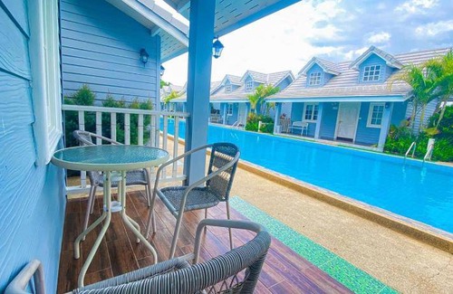 Phetchaburi Resort | 49 m² Resort ∙ 5 guests