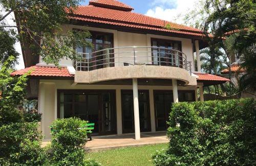 Moo 5 Villa | 500 m² Villa ∙ 4 bedrooms ∙ 8 guests