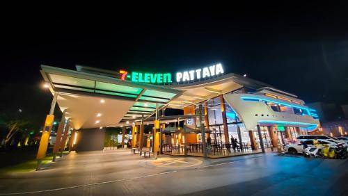 Central Pattaya Villa | 500 m² Villa ∙ 9 bedrooms ∙ 22 guests